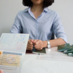 Visa công tác cho người nước ngoài là loại thị thực phổ biến đối với chuyên gia, đối tác và nhà đầu tư nước ngoài khi đến Việt Nam